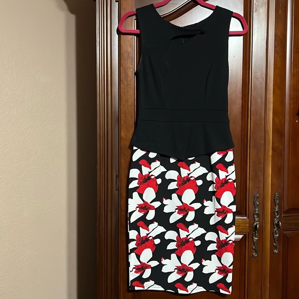 MF DRESS sleeveless midi red, black & white office dress  Size S